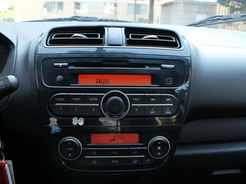 Used 2014 Mitsubishi Mirage DE FWD image 31