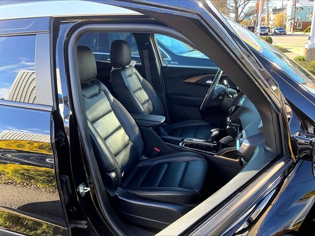 Used 2022 Chevrolet TrailBlazer ACTIV w/ Technology Package AWD/4WD image 11