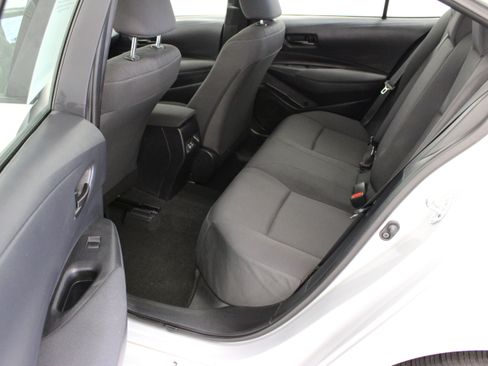 Used 2025 Toyota Corolla LE FWD image 24