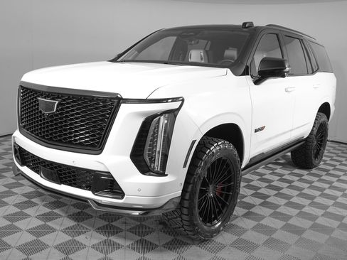 Used 2026 Cadillac Escalade V w/ LPO, ONYX Package AWD/4WD image 8