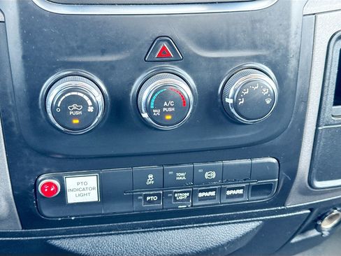 Used 2016 RAM 5500 Tradesman w/ Ambulance Prep Group RWD image 7