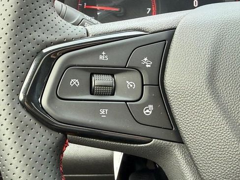 New 2026 Chevrolet Trax RS w/ Sunroof Package FWD image 9