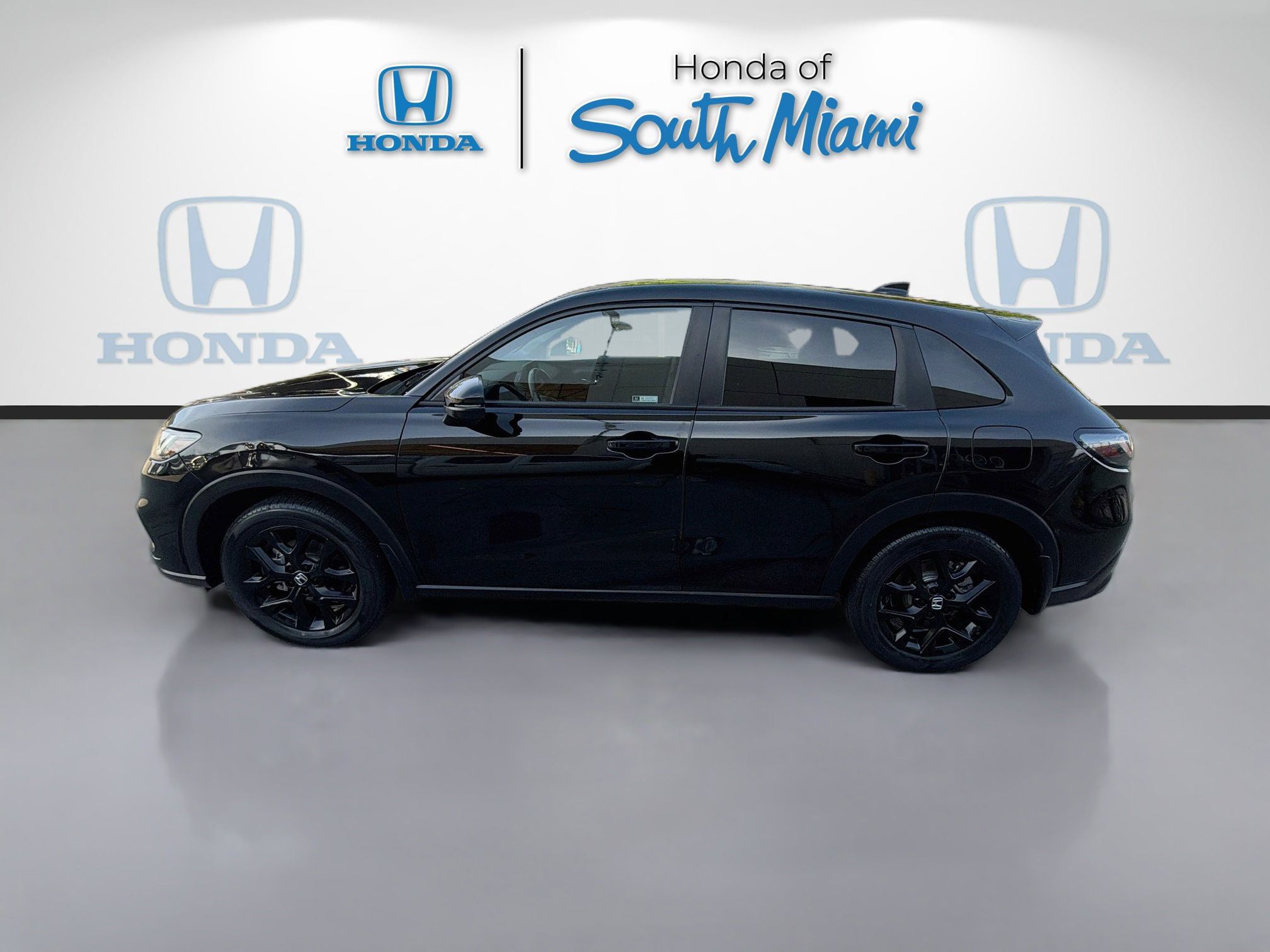 Used 2024 Honda HR-V Sport image 4