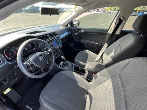 Used 2021 Volkswagen Tiguan S image 10