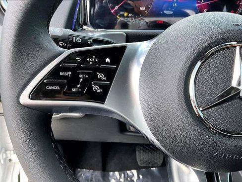 Used 2026 Mercedes-Benz GLB 250 image 20