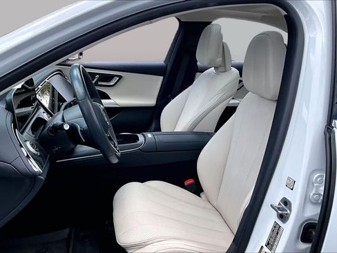 Used 2026 Mercedes-Benz E 350 Sedan image 8