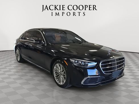 Certified 2022 Mercedes-Benz S 580 4MATIC Sedan image 3