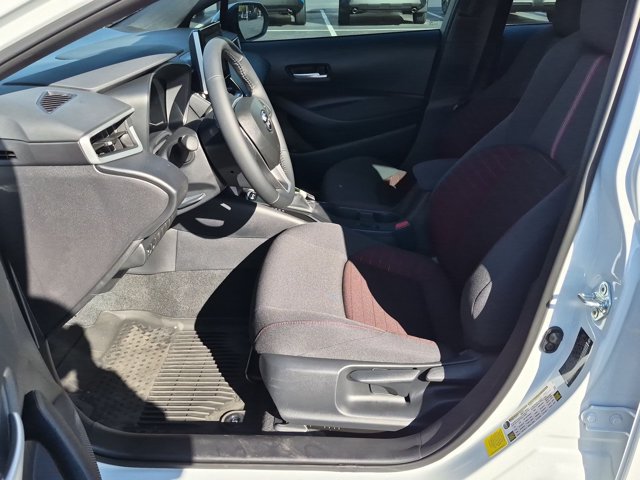 Used 2027 Toyota Corolla SE FWD image 9