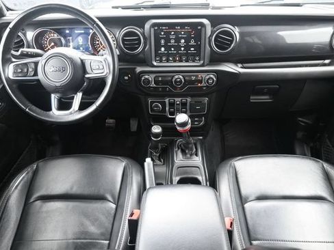 Used 2020 Jeep Wrangler Unlimited Sahara AWD/4WD image 13