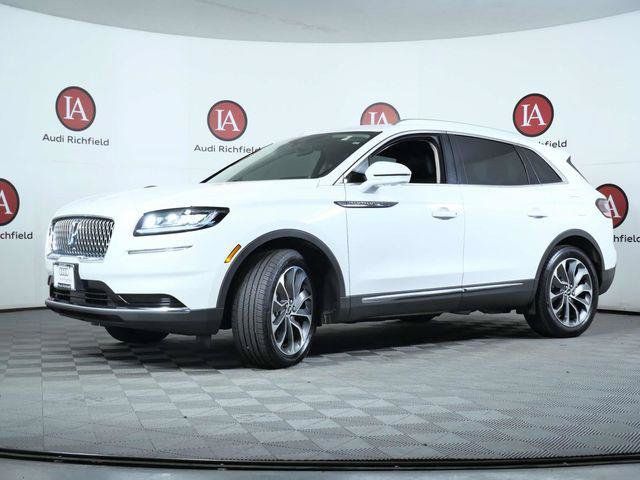 Used 2023 Lincoln Nautilus Reserve w/ Luxury Package AWD/4WD image 4