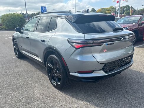 Used 2024 Chevrolet Equinox EV RS image 8