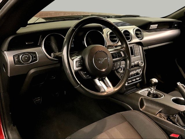 Used 2019 Ford Mustang GT RWD image 12