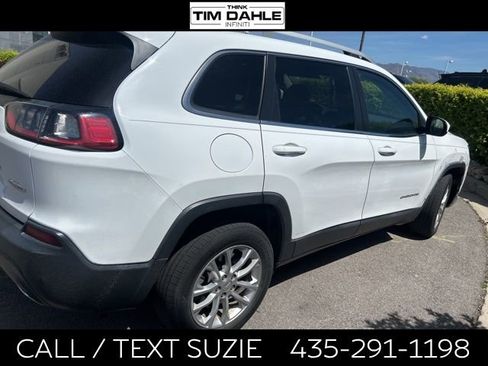 Used 2019 Jeep Cherokee Latitude w/ Popular Appearance Group FWD image 4