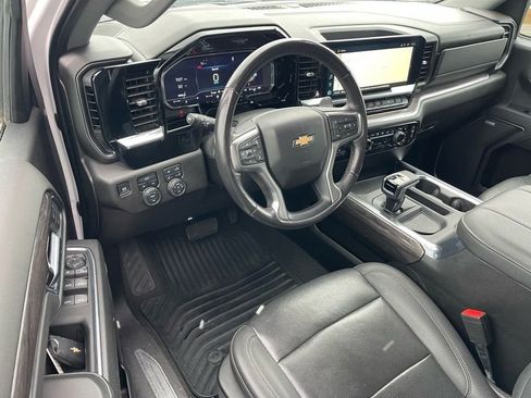 Used 2023 Chevrolet Silverado 1500 LTZ AWD/4WD image 13