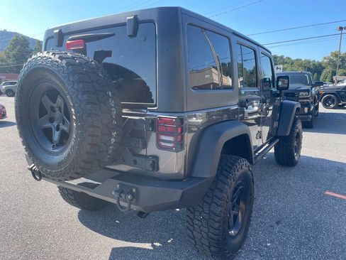 Used 2017 Jeep Wrangler Unlimited Sport w/ Quick Order Package 24S image 9