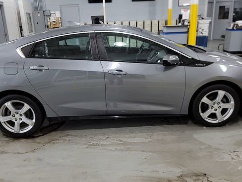 Used 2018 Chevrolet Volt LT w/ LT Driver Confidence Package image 13