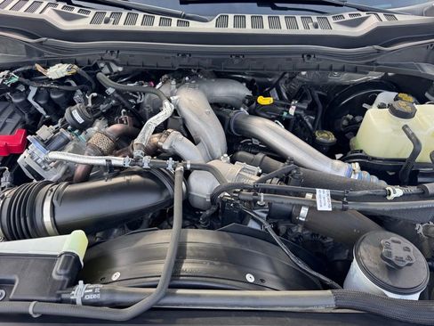 Used 2024 Ford F250 Lariat image 40