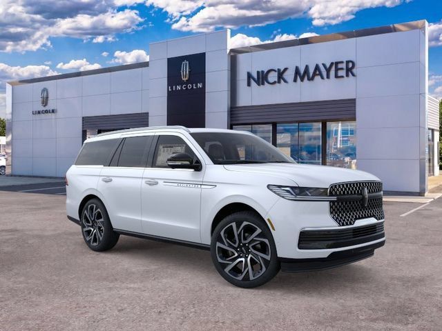 New 2026 Lincoln Navigator Reserve AWD/4WD image 8