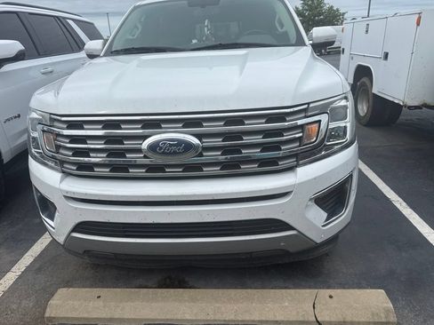 Used 2019 Ford Expedition Limited RWD image 2