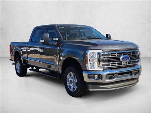 New 2026 Ford F250 XLT w/ FX4 Off-Road Package image 8