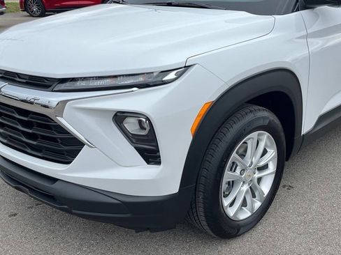 New 2026 Chevrolet TrailBlazer LS w/ LS Convenience Package FWD image 12