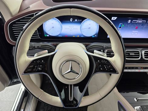 Certified 2025 Mercedes-Benz Maybach GLS 600 4MATIC image 21