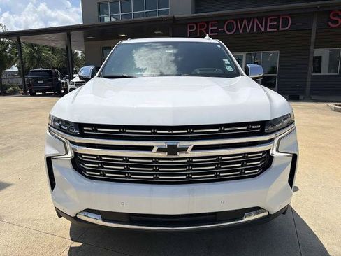 Used 2024 Chevrolet Tahoe Premier RWD image 3