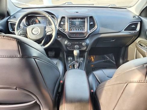 Certified 2020 Jeep Cherokee Trailhawk w/ Cold Weather Group image 6