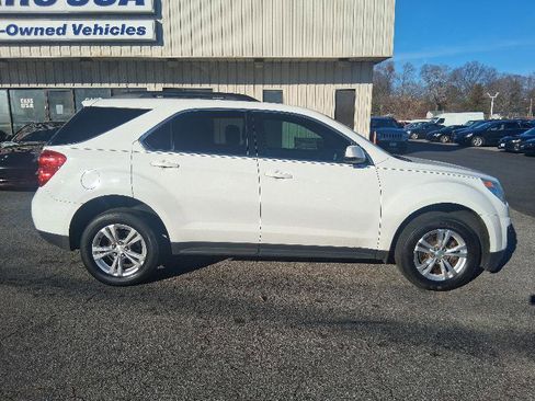 Used 2015 Chevrolet Equinox LT w/ Driver Convenience Package image 12