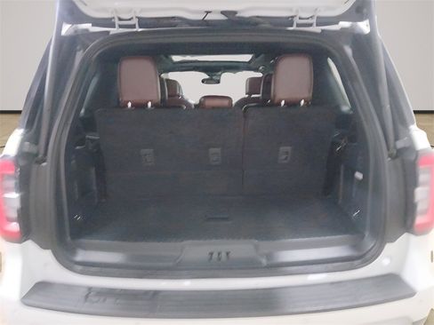 Certified 2024 Ford Expedition Limited image 25
