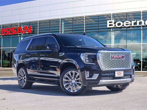 Used 2021 GMC Yukon Denali w/ Denali Ultimate Package image 1