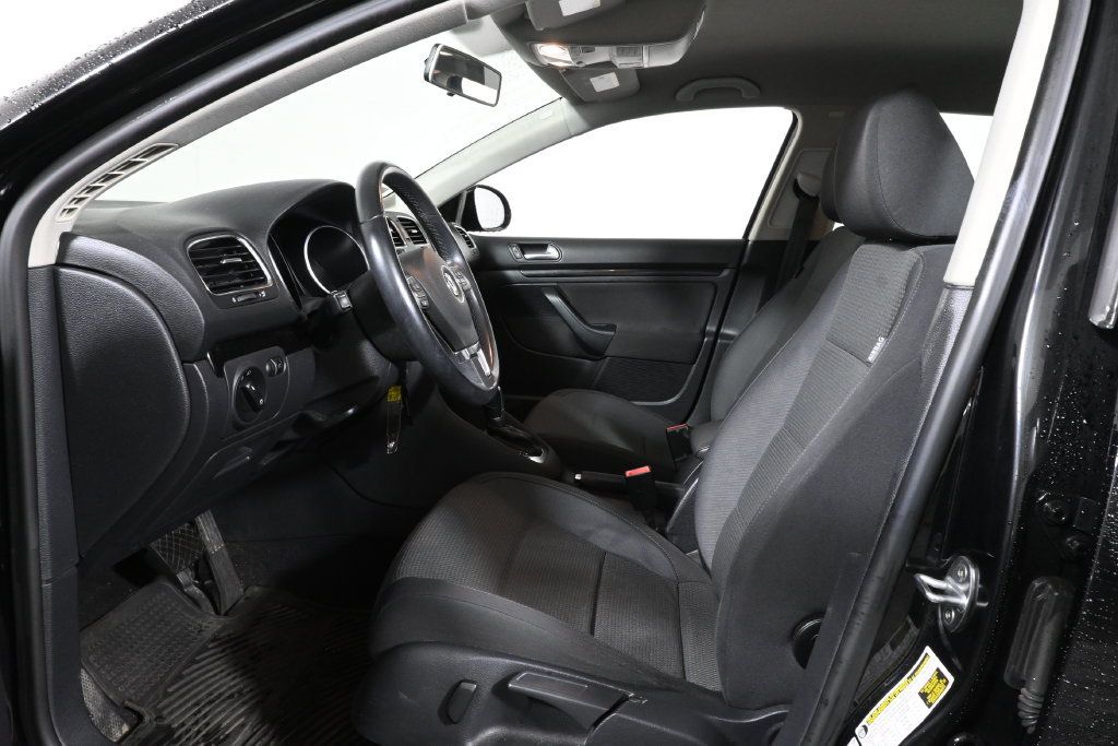 Used 2013 Volkswagen Jetta S FWD image 3