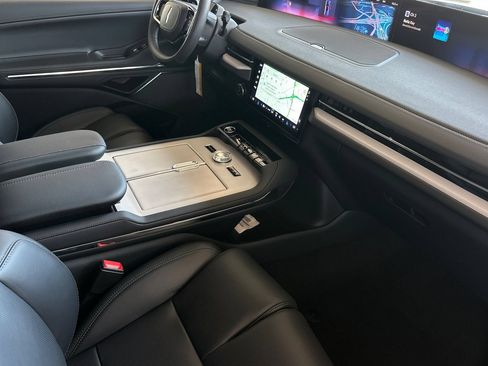 New 2026 Lincoln Navigator Reserve w/ Jet Appearance Package AWD/4WD image 16