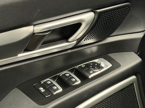 Used 2020 Kia Telluride S FWD image 35
