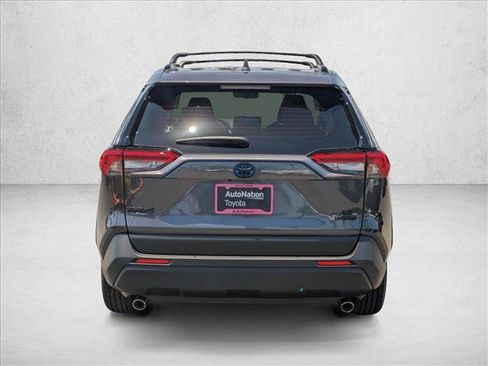 Used 2024 Toyota RAV4 LE AWD/4WD image 8