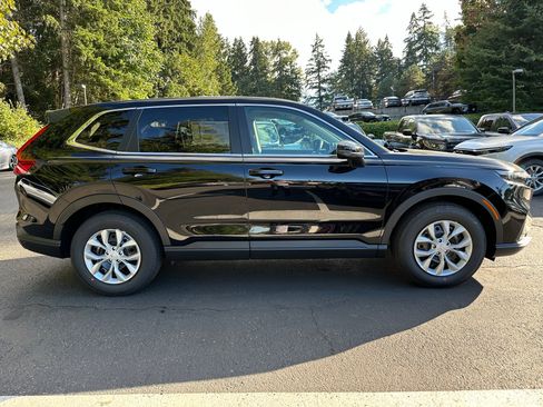 Certified 2025 Honda CR-V LX image 8