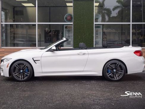 Used 2017 BMW M4 Convertible image 7