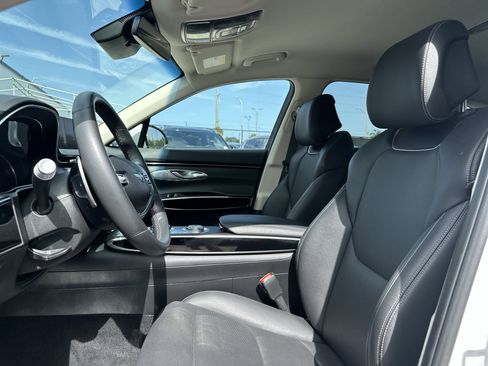 Used 2025 Genesis GV70 2.5T AWD/4WD image 15
