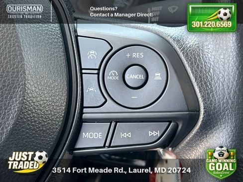 Used 2025 Toyota Corolla LE FWD image 24
