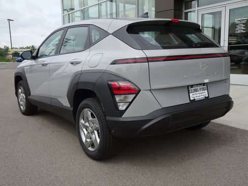New 2026 Hyundai Kona SE AWD/4WD image 3