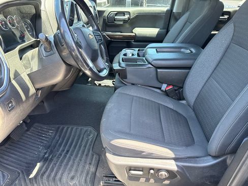 Used 2021 Chevrolet Silverado 1500 LT RWD image 2