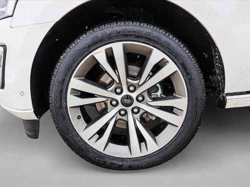 Used 2020 Ford Expedition Platinum image 9