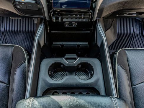 Used 2023 RAM 3500 Laramie w/ Night Edition image 28