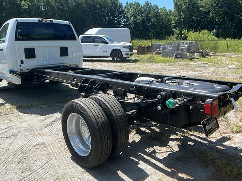 New 2025 RAM 5500 Tradesman image 10