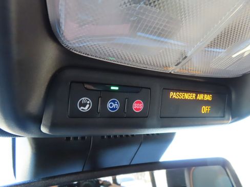 Used 2023 GMC Canyon AT4 w/ AT4 Premium Package image 37