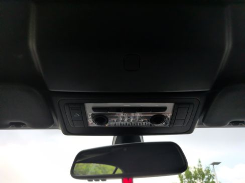 Used 2011 BMW 128i Convertible image 29