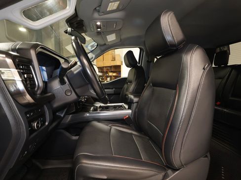 Used 2024 Ford F350 Lariat image 23