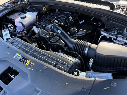 New 2025 Jeep Grand Cherokee Altitude image 15