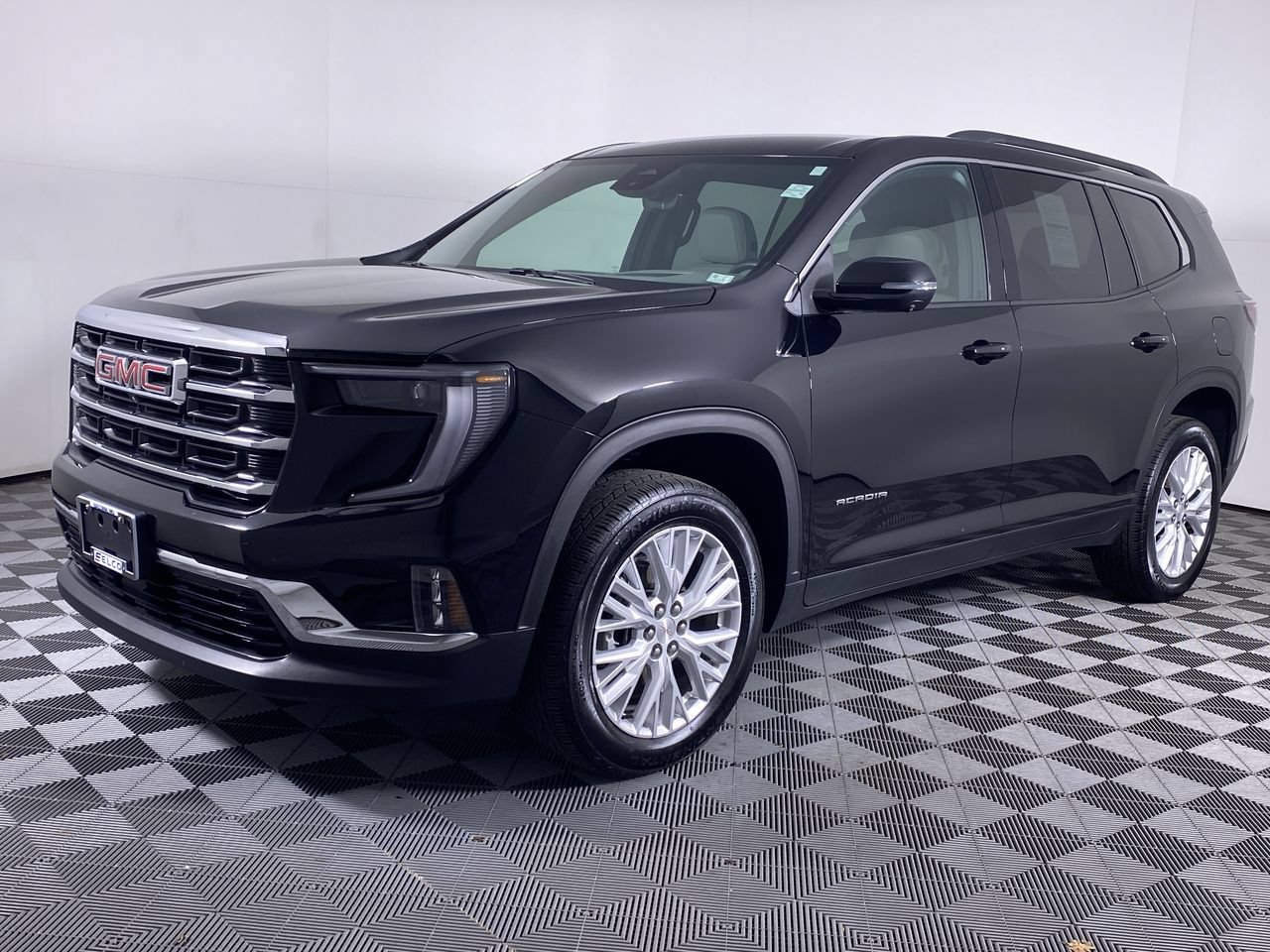 Certified 2026 GMC Acadia Elevation w/ Elevation Premium Package FWD image 18