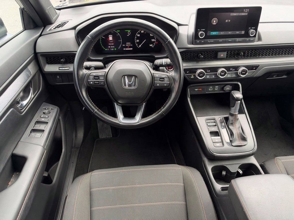 Used 2025 Honda CR-V Sport image 18